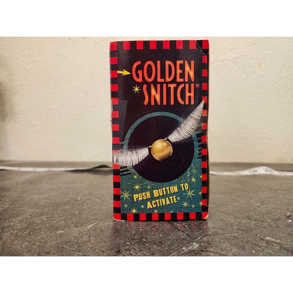 Moving Golden Snitch Universal Studios Wizarding World of Harry Potter - Picture 2 of 8